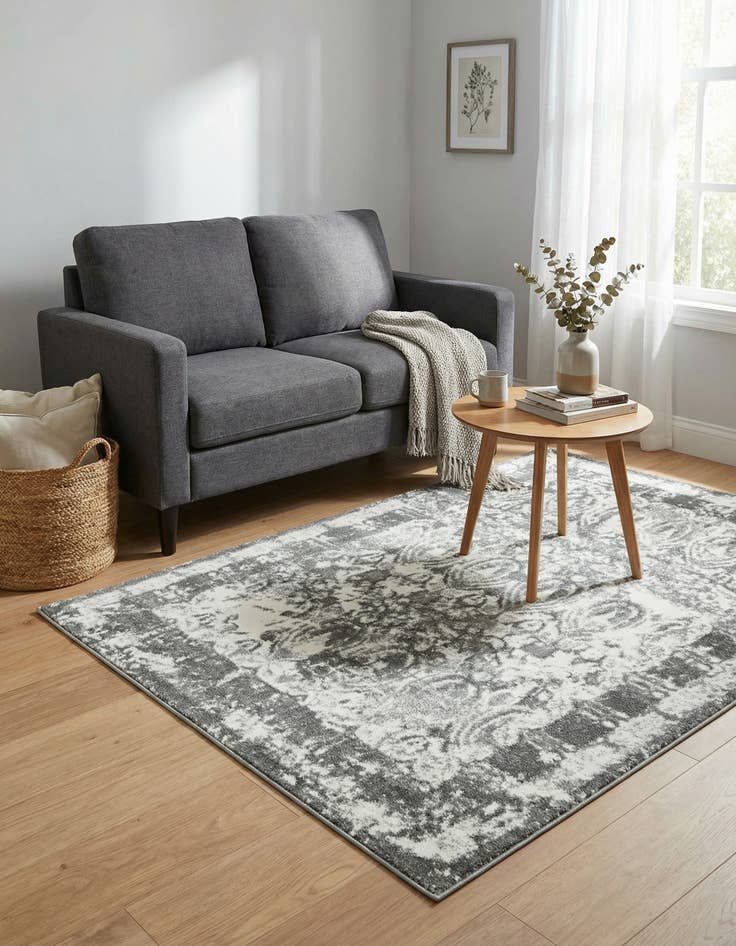 Detail image of 4' x 6' Venice Rug