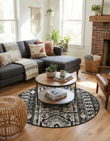 Black and White Oregon Round Rug