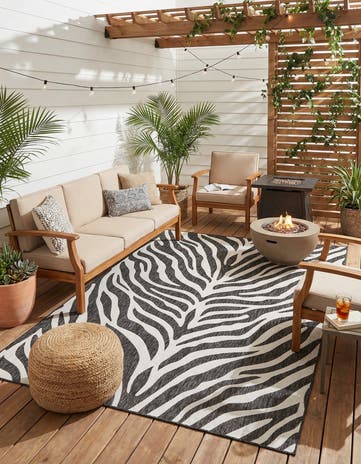 7' 10 x 11' Easy-Clean Safari Indoor / Outdoor Rug