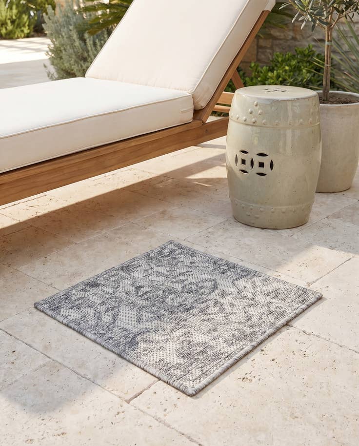 Detail image of 1' 4 x 1' 4 Easy-Clean Jill Zarin Dubai Indoor / Outdoor Sample Rug