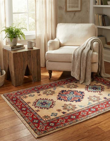 2' 9 x 4' 2 Hand Knotted Kazak Rug