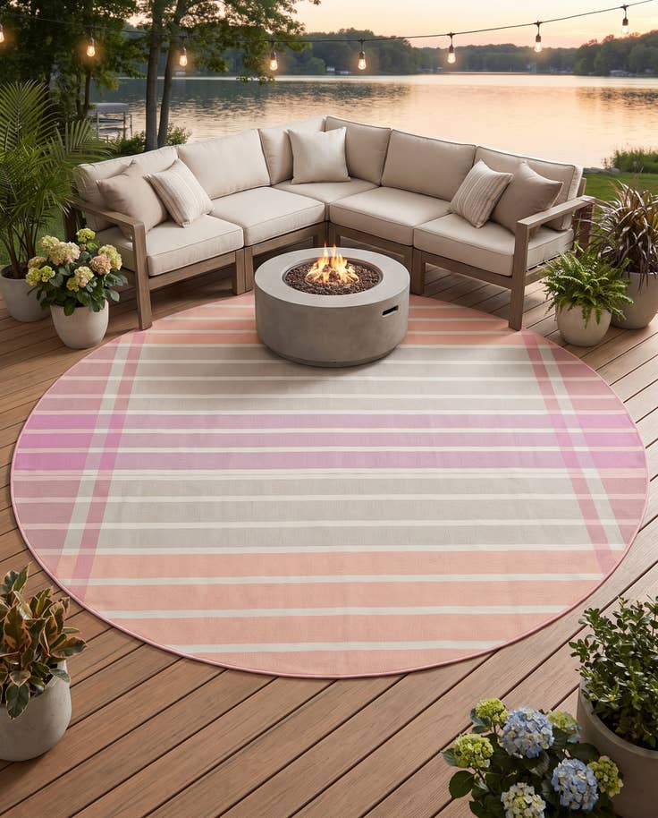 Detail image of 10' x 10' Easy-Clean Striped Indoor / Outdoor Round Rug