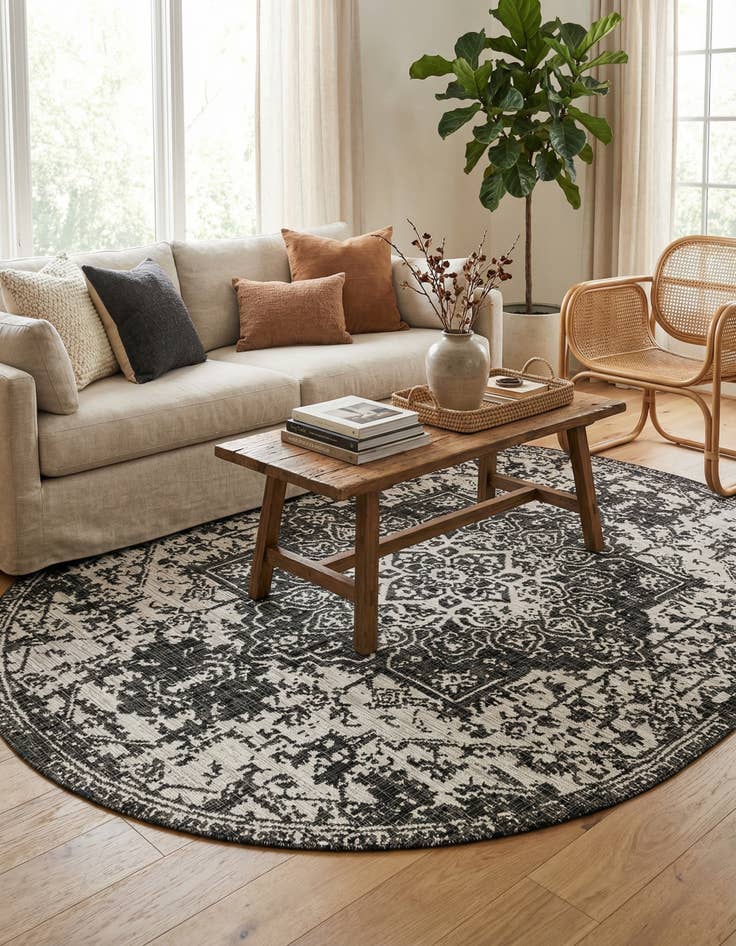 Detail image of 7' 10 x 10'  Washable Jill Zarin Dubai Indoor / Outdoor Oval Rug