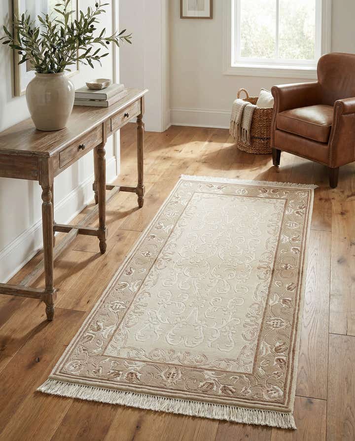 2' 7 x 4' 11 Hand Knotted Darya Wool Rug