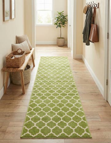 2' 7 x 10' Trellis Runner Rug