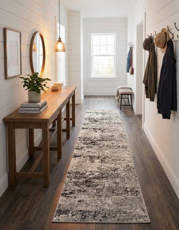 2' 7 x 13' Leipzig Runner Rug