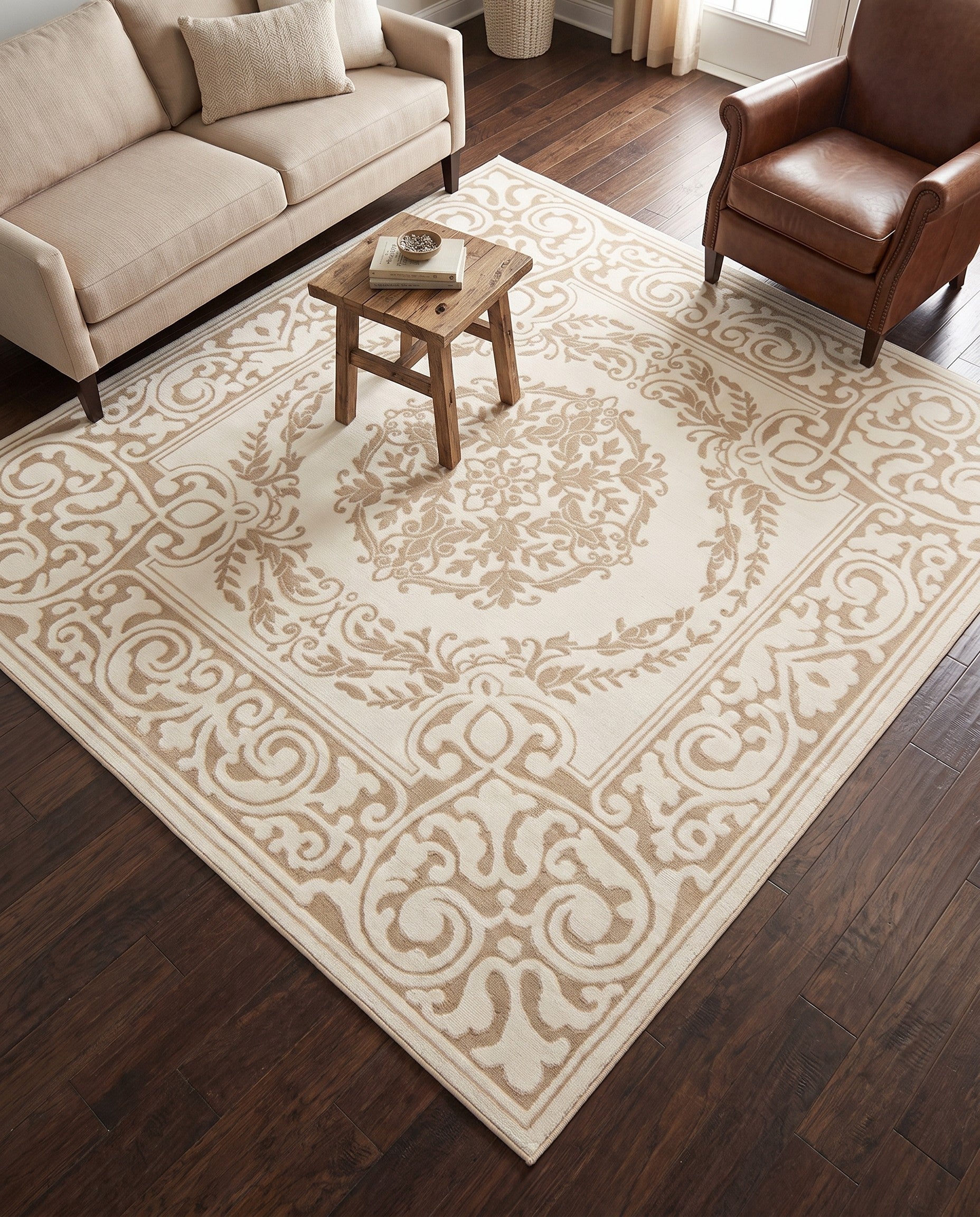 7' 10 x 7' 10 Hermitage Square Rug