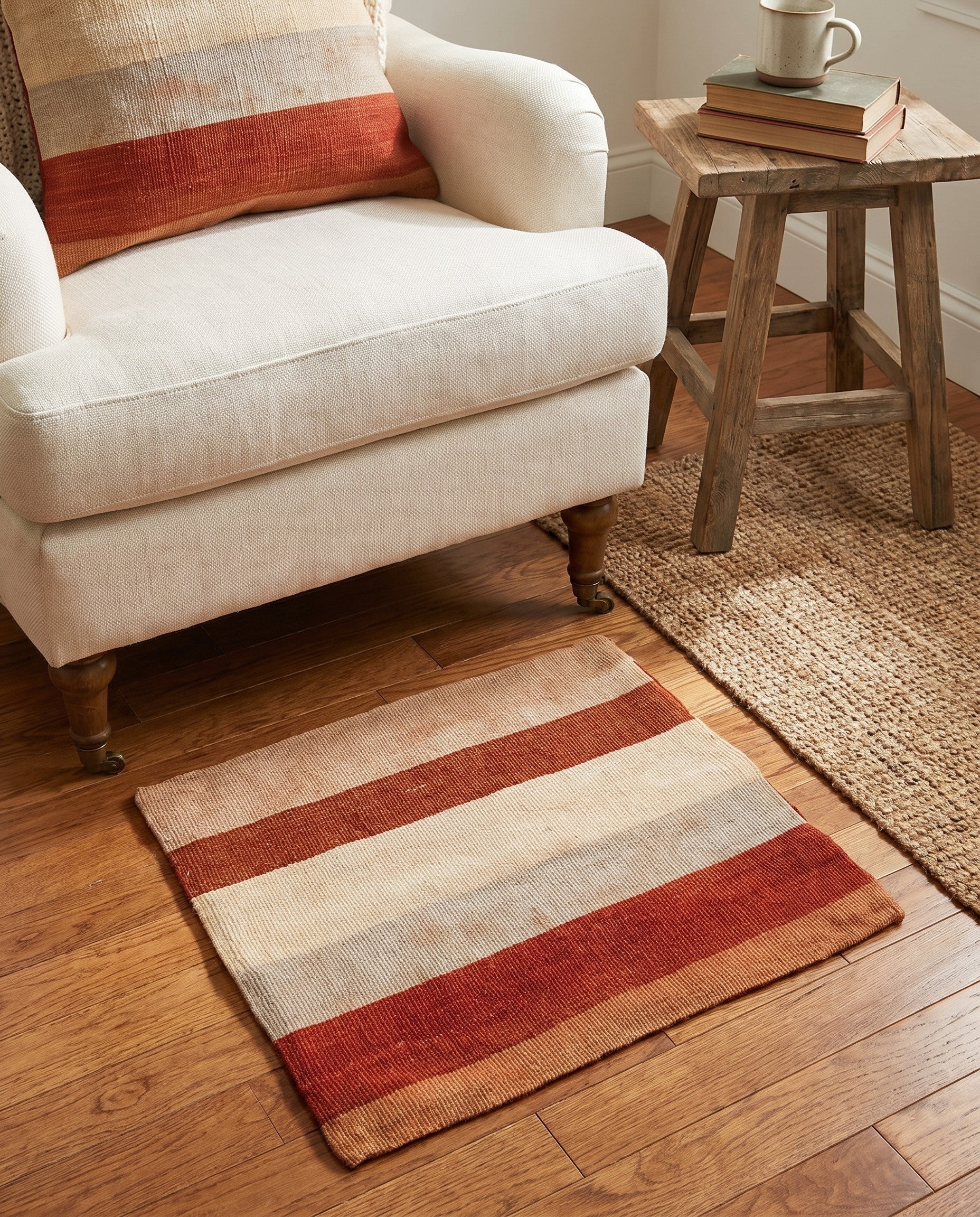 1' 5 x 1' 6 Hand Woven Pillow Wool Square Rug