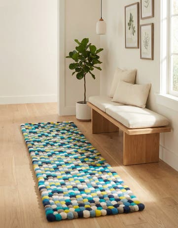 2' x 6' 1 Felt Ball Wool Runner Rug