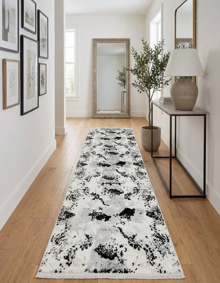 Detail image of 2' 7 x 12' Milano Runner Rug