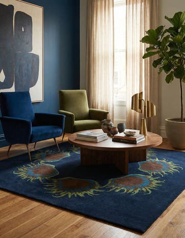 7' 6 x 7' 7 Luna Square Rug
