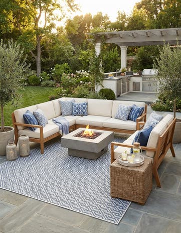 10' 8 x 10' 8 Easy-Clean Jill Zarin Costa Rica Indoor / Outdoor Square Rug