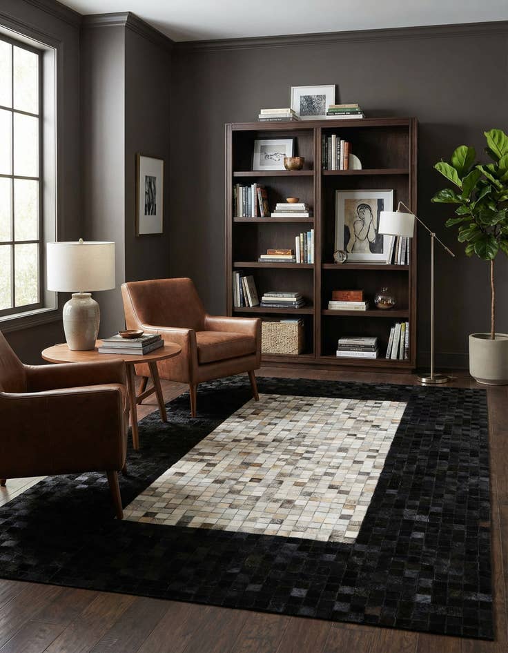 Detail image of 5' x 7' 11 Cowhide - Patchwork Rug