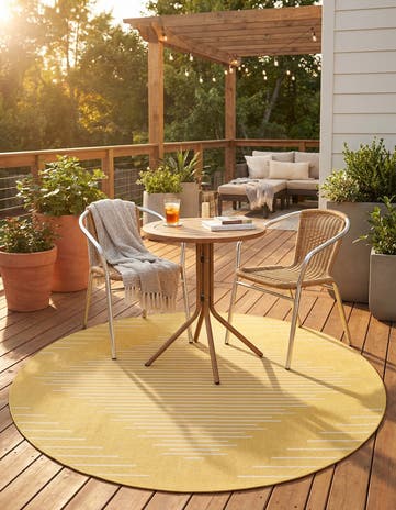 7' 10 x 7' 10 Easy-Clean Modern Indoor / Outdoor Round Rug