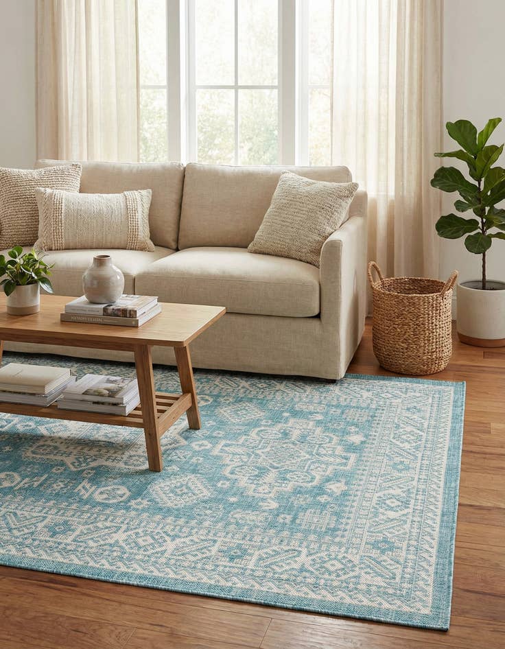 Detail image of 5' 3 x 8'  Washable Aztec Indoor / Outdoor Rug