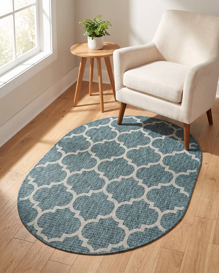 Detail image of 3' x 5' 3 Easy-Clean Trellis Indoor / Outdoor Oval Rug