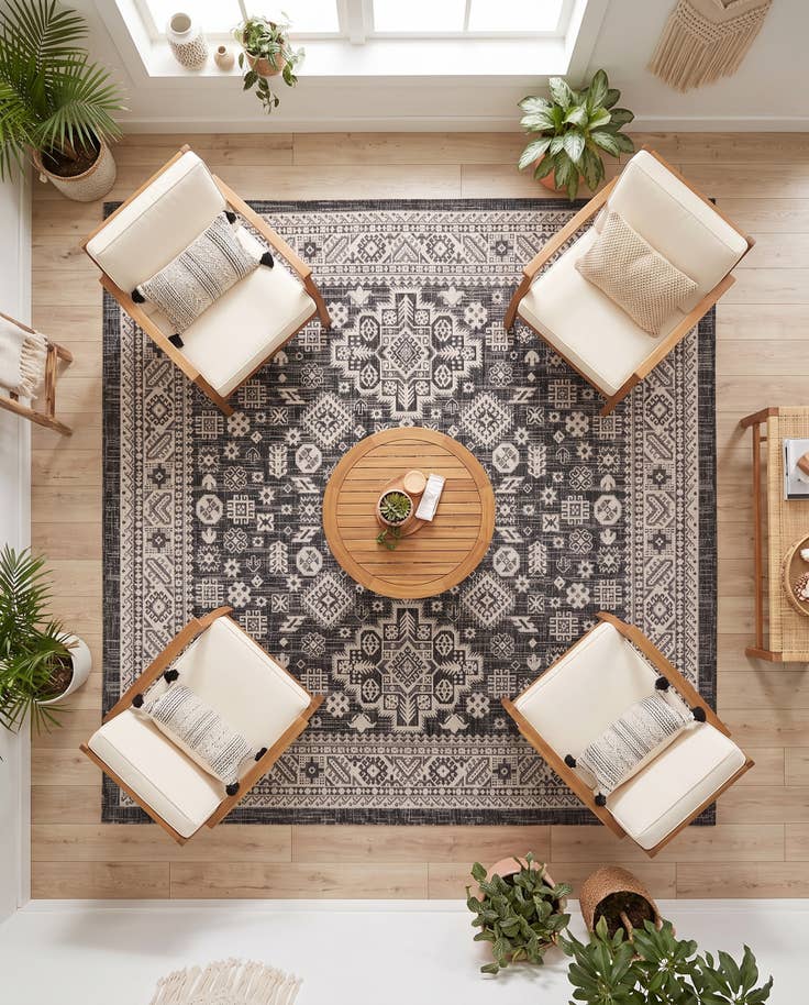 Detail image of 7' 10 x 7' 10 Easy-Clean Aztec Indoor / Outdoor Square Rug