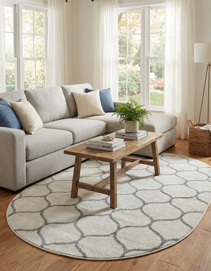 Detail image of 5' 3 x 8' Trellis Frieze Oval Rug