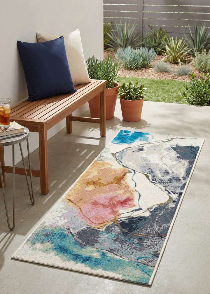 2' x 5' 1 Easy-Clean Modern Indoor / Outdoor Runner Rug