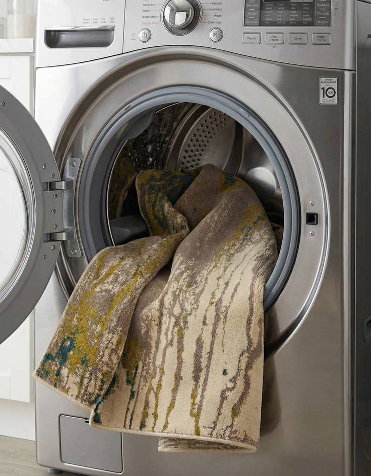 Detail image of 7' x 10'  Washable Casablanca Rug