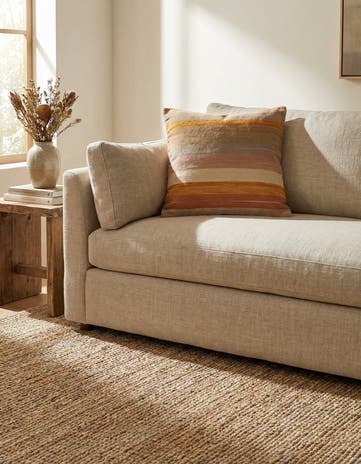 2' 5 x 2' 6 Hand Woven Pillow Wool Square Rug