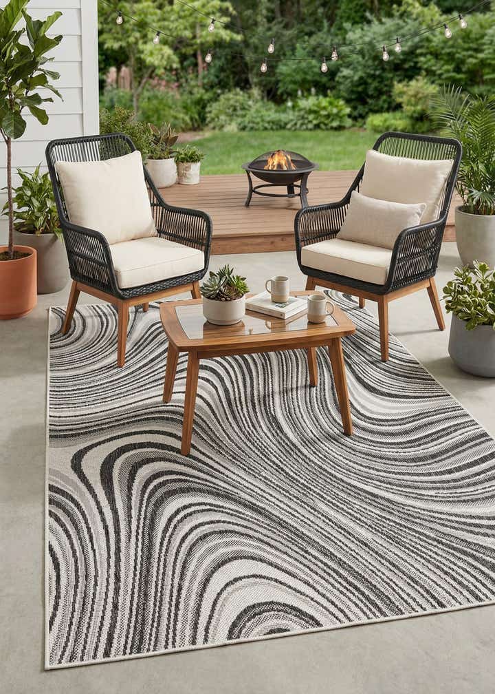 4' x 6' Easy-Clean Modern Indoor / Outdoor Rug