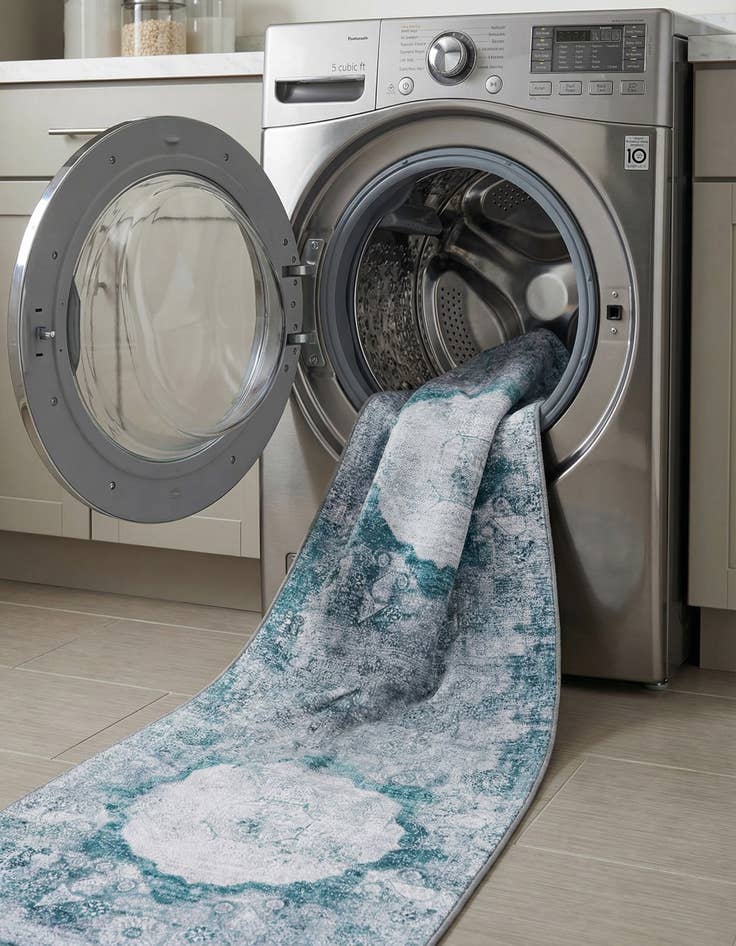 Detail image of 2' 7 x 10'  Washable Yara Runner Rug