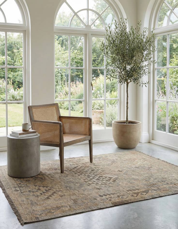 Detail image of 4' x 5' 10  Hand Woven Kilim Maymana Wool Rug