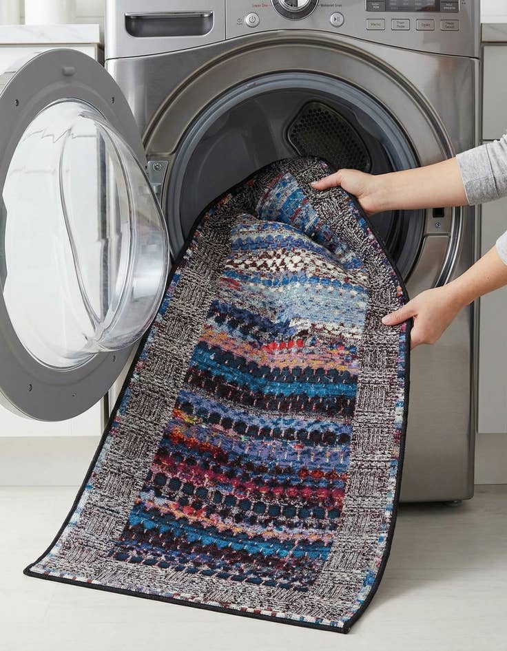 Detail image of  2' x 6'  Washable Modern Indoor / Outdoor Runner Rug