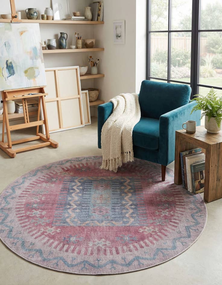 Detail image of 7' 10 x 7' 10 Washable Sisu Round Rug