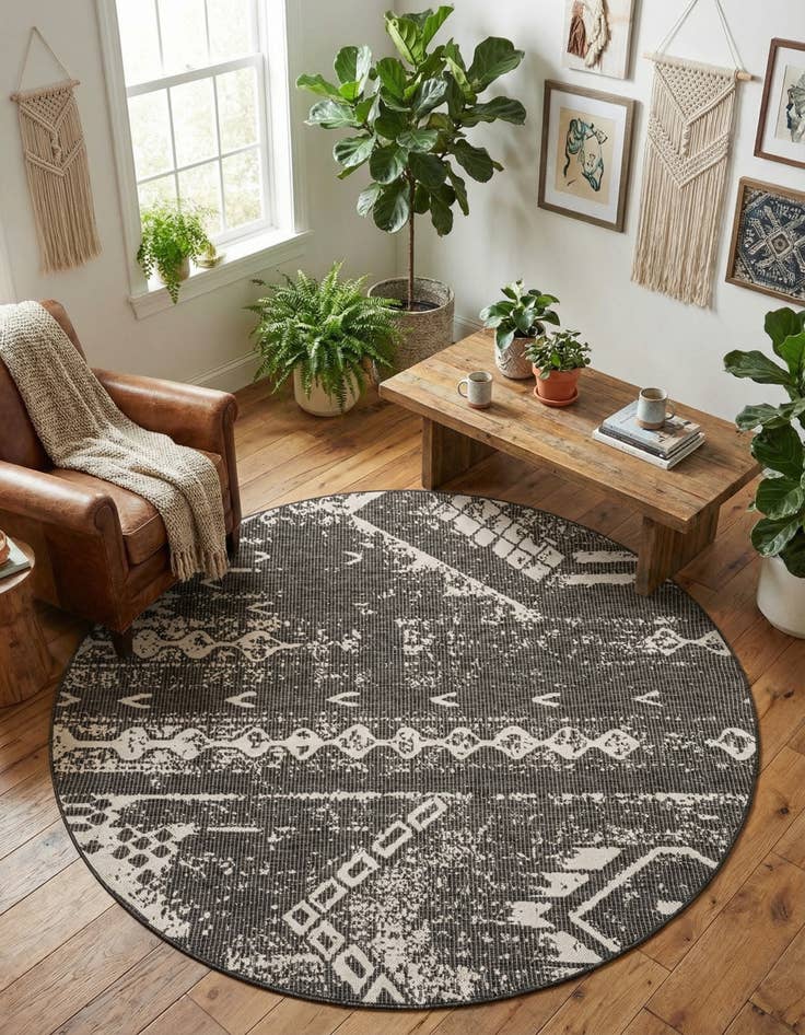 Detail image of 6' x 6'  Washable Bohemian Indoor / Outdoor Round Rug