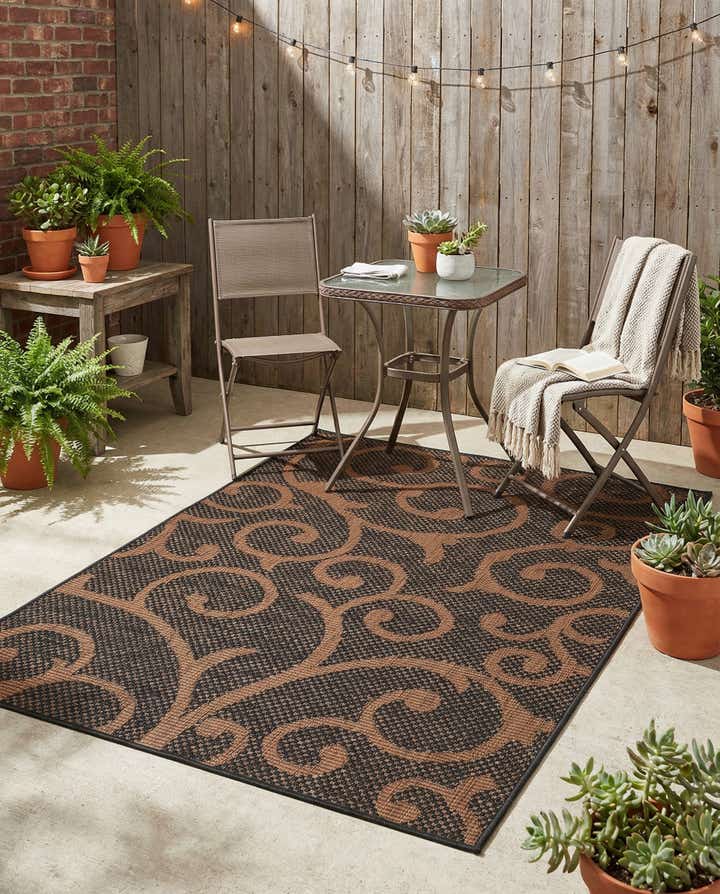 4' x 6' Easy-Clean Botanical Indoor / Outdoor Rug