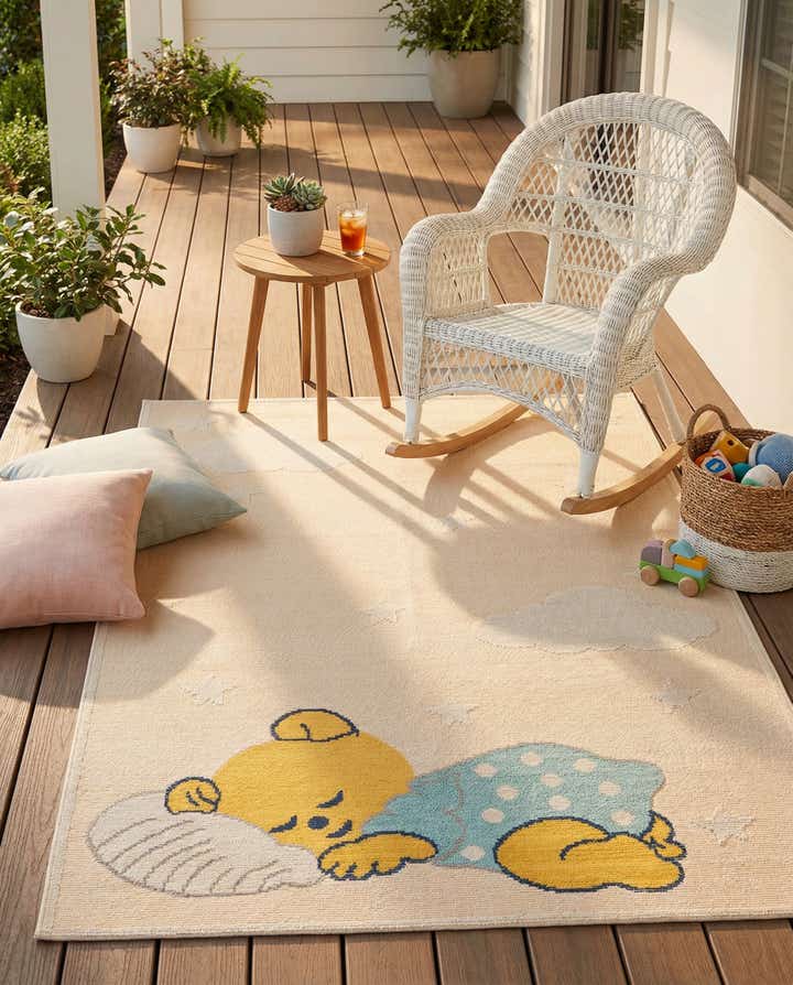 5' 3 x 7' 7 Easy-Clean Indoor / Outdoor Rug