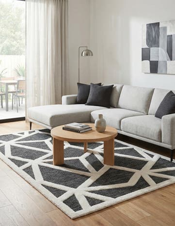 5' 3 x 8' Prismatic Rug