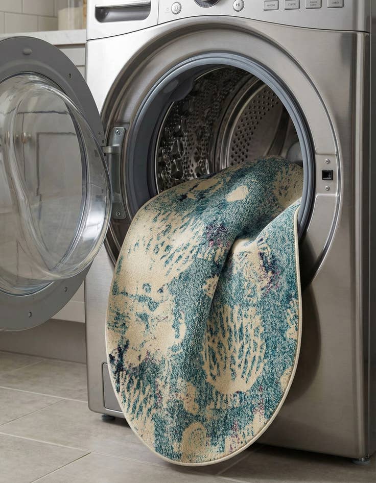 Detail image of 3' 3 x 5' 3  Washable Capri Oval Rug