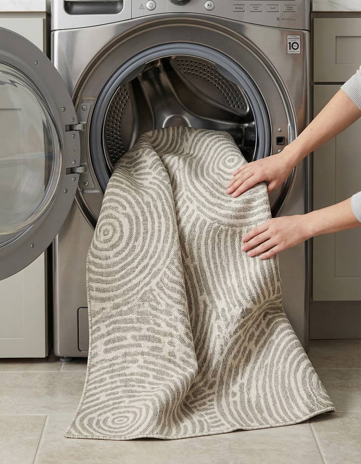 Detail image of  5' 3 x 8'  Washable Modern Indoor / Outdoor Rug