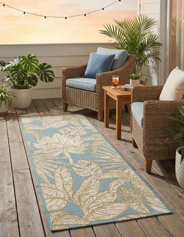 2' x 5' Easy-Clean Botanical Indoor / Outdoor Runner Rug