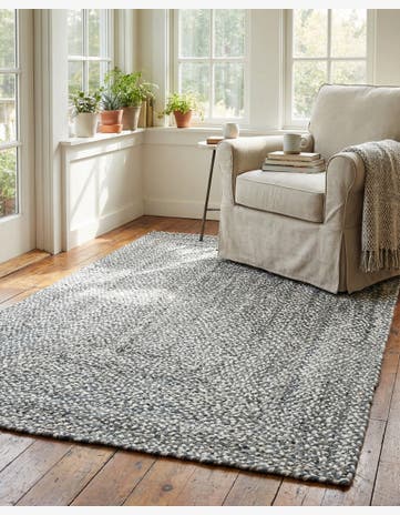 4' 8 x 6' 6 Handmade Braided Chindi Rug