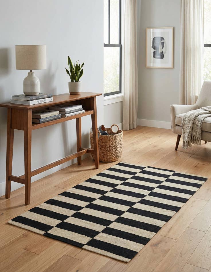 Detail image of 2' 7 x 3' 10  Hand Woven Kilim Modern Wool Rug