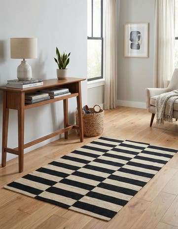 2' 7 x 3' 10 Hand Woven Kilim Modern Wool Rug