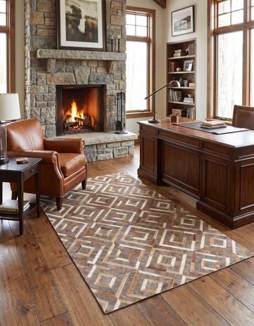 4' 10 x 7' 9 Cowhide Rug