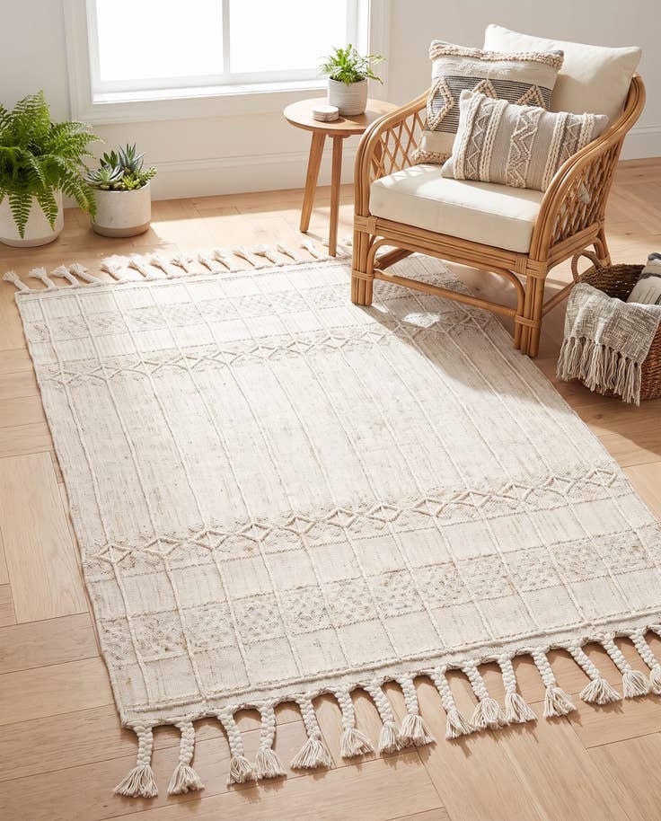 Detail image of 4' 1 x 6' 1 Easy-Clean Eco Bohemian Indoor / Outdoor Rug