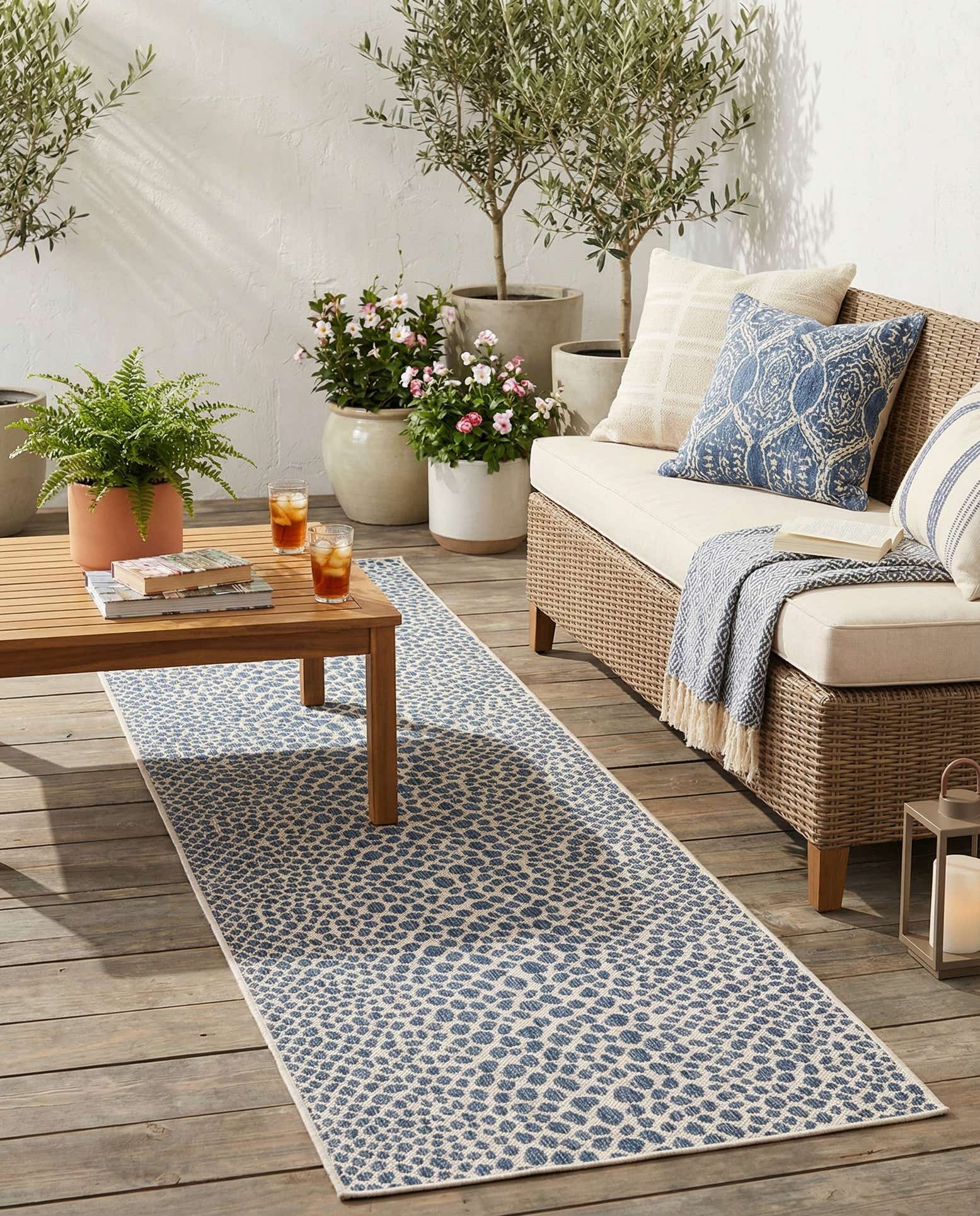 2' 7 x 12' Easy-Clean Jill Zarin Cape Town Indoor / Outdoor Runner Rug
