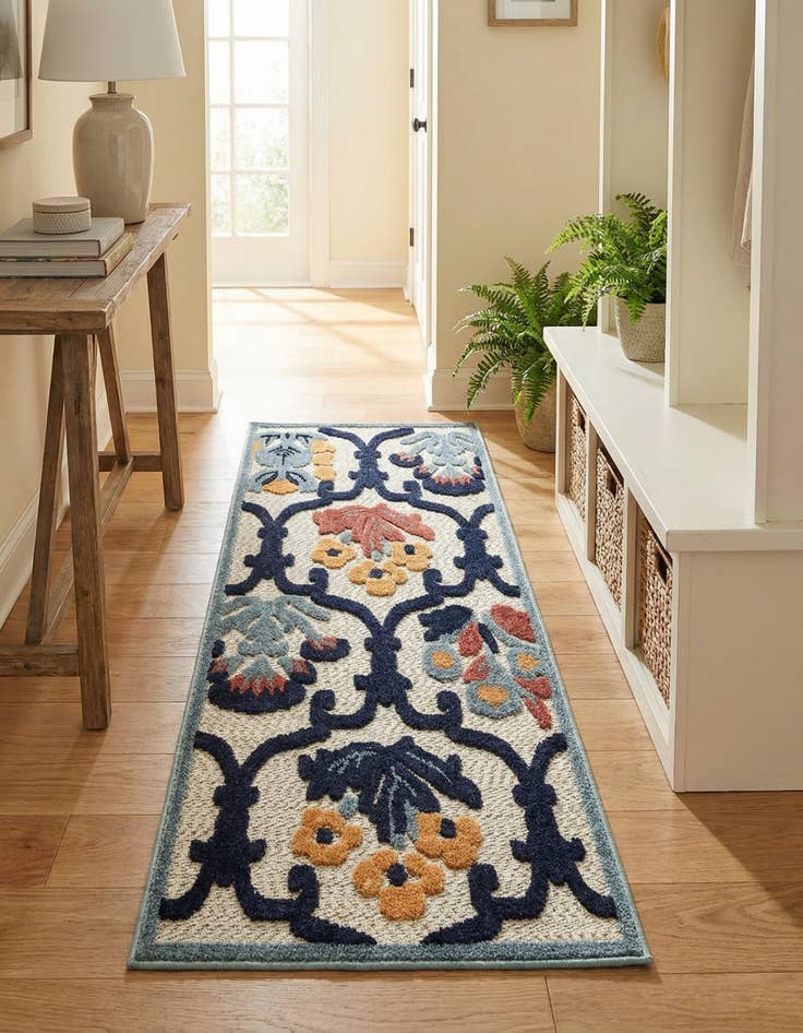 Detail image of 2' x 6'  Washable Belize Indoor / Outdoor Runner Rug