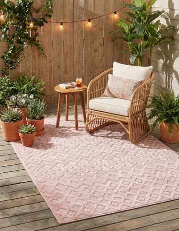 5' 3 x 8' Easy-Clean Trellis Textured Indoor / Outdoor Rug