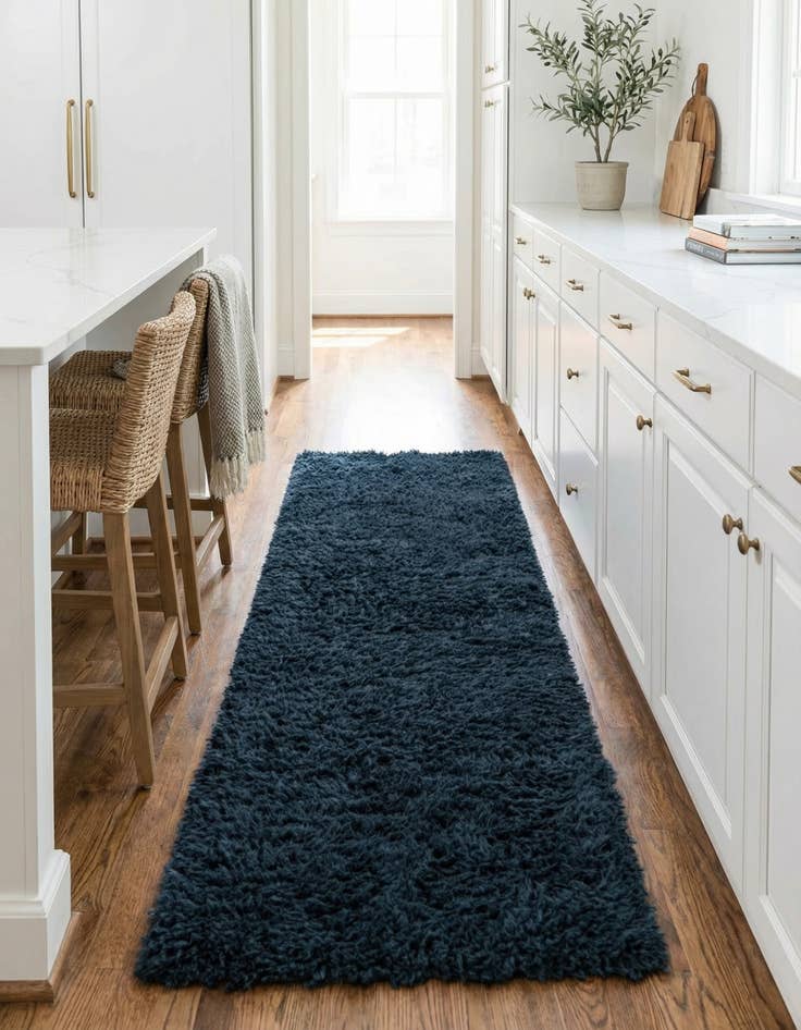 Detail image of  2' 7 x 10' Infinity Shag Runner Rug