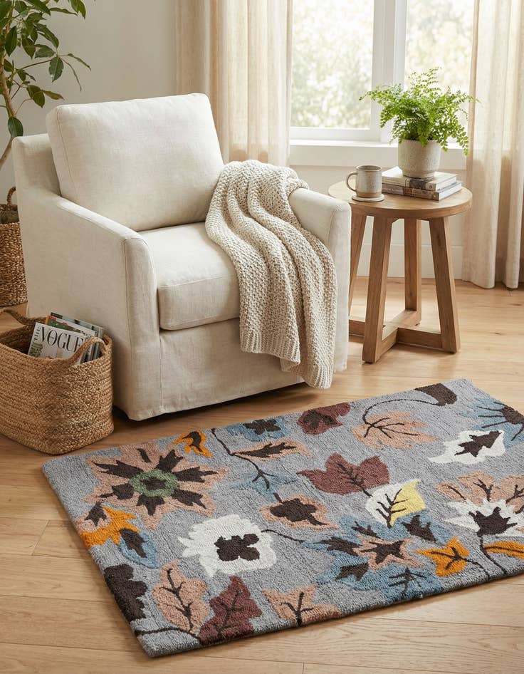 Detail image of 3' x 4' 10 Agra Rug