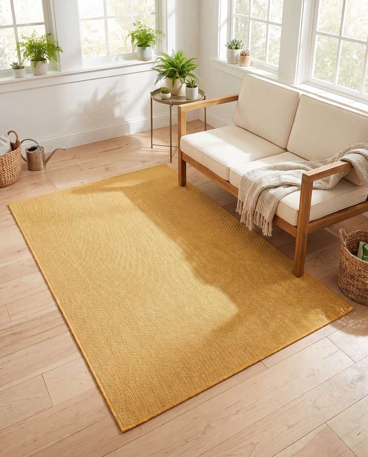 4' x 6' Easy-Clean Solid Indoor / Outdoor Rug