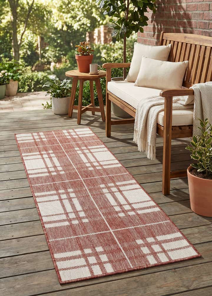 2' x 5' 3 Easy-Clean Checkered Indoor / Outdoor Runner Rug