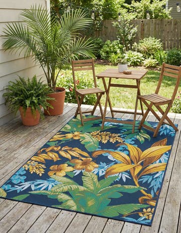 4' x 6' Easy-Clean Botanical Indoor / Outdoor Rug